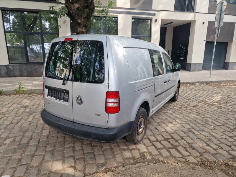 VW Caddy 1.6ТД, снимка 4 - Автомобили и джипове - 50653561
