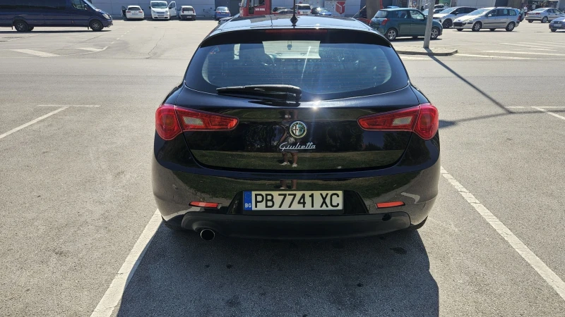 Alfa Romeo Giulietta Фабрична газ , снимка 5 - Автомобили и джипове - 52637136