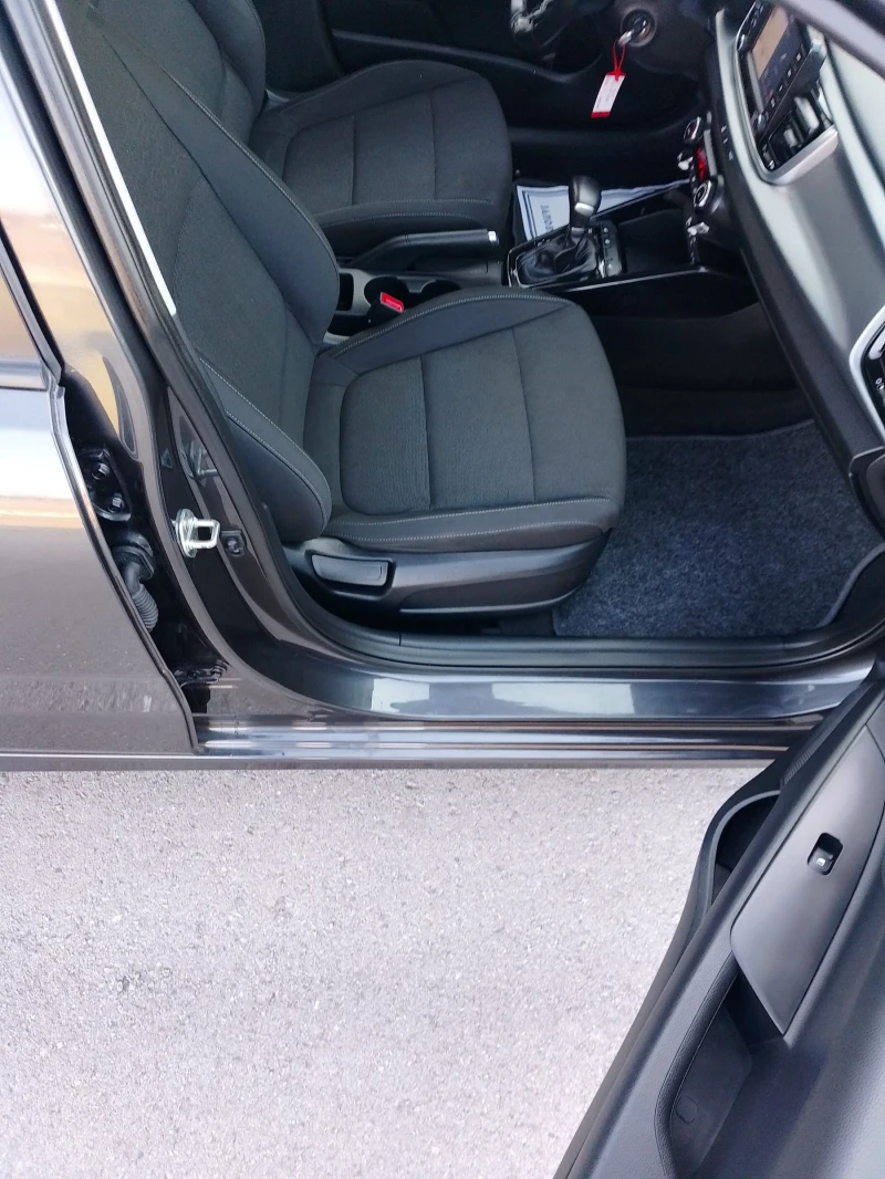Kia Rio 1.4 Automatic , снимка 13 - Автомобили и джипове - 53167736