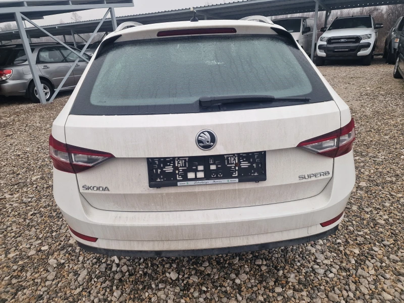 Skoda Superb 2.0 TDI 150KS, снимка 8 - Автомобили и джипове - 53294442