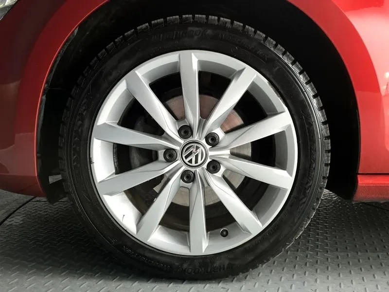 VW Golf 2.0 TDI, снимка 5 - Автомобили и джипове - 54302715