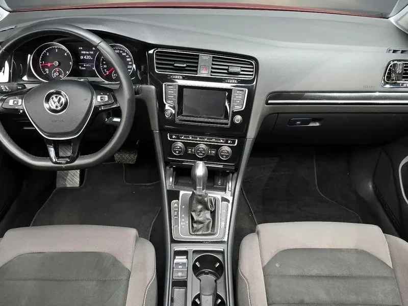 VW Golf 2.0 TDI, снимка 7 - Автомобили и джипове - 54302715