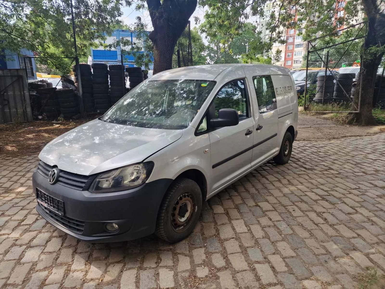 VW Caddy 1.6ТД, снимка 1