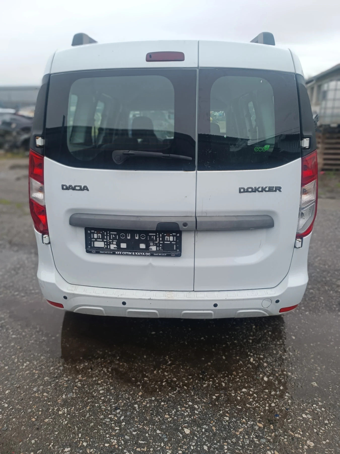 Dacia Dokker 1.6 i, снимка 7 - Автомобили и джипове - 46774323