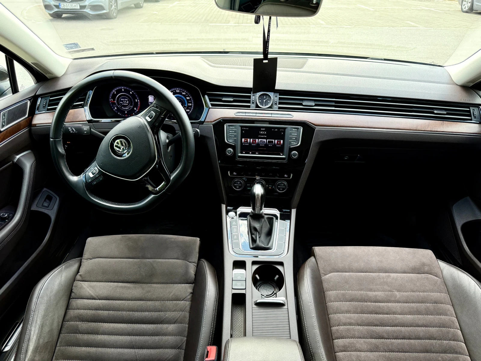 VW Passat Highline 2.0 TDI SCR BMT 4MOTION - изображение 10