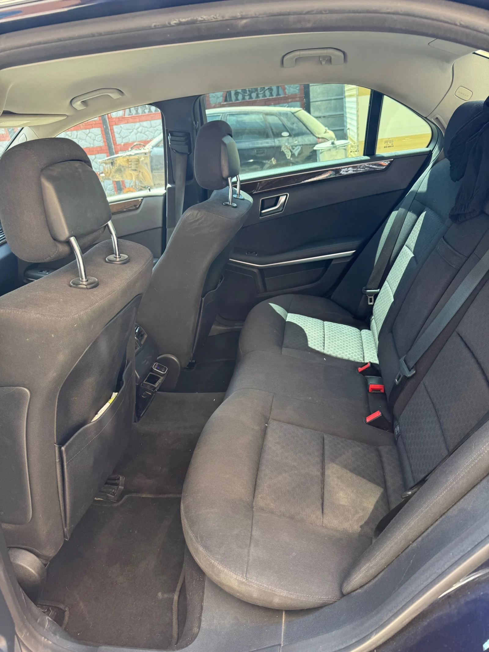 Mercedes-Benz E 220  - изображение 7