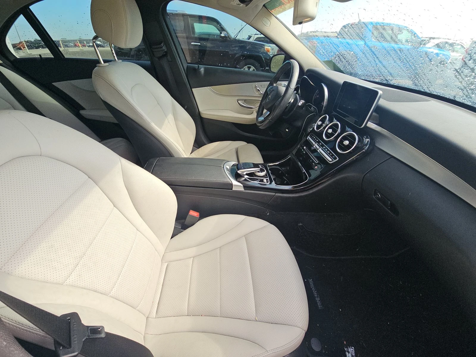 Mercedes-Benz C 300 burmester* multibeam led* Parking Assist - изображение 8