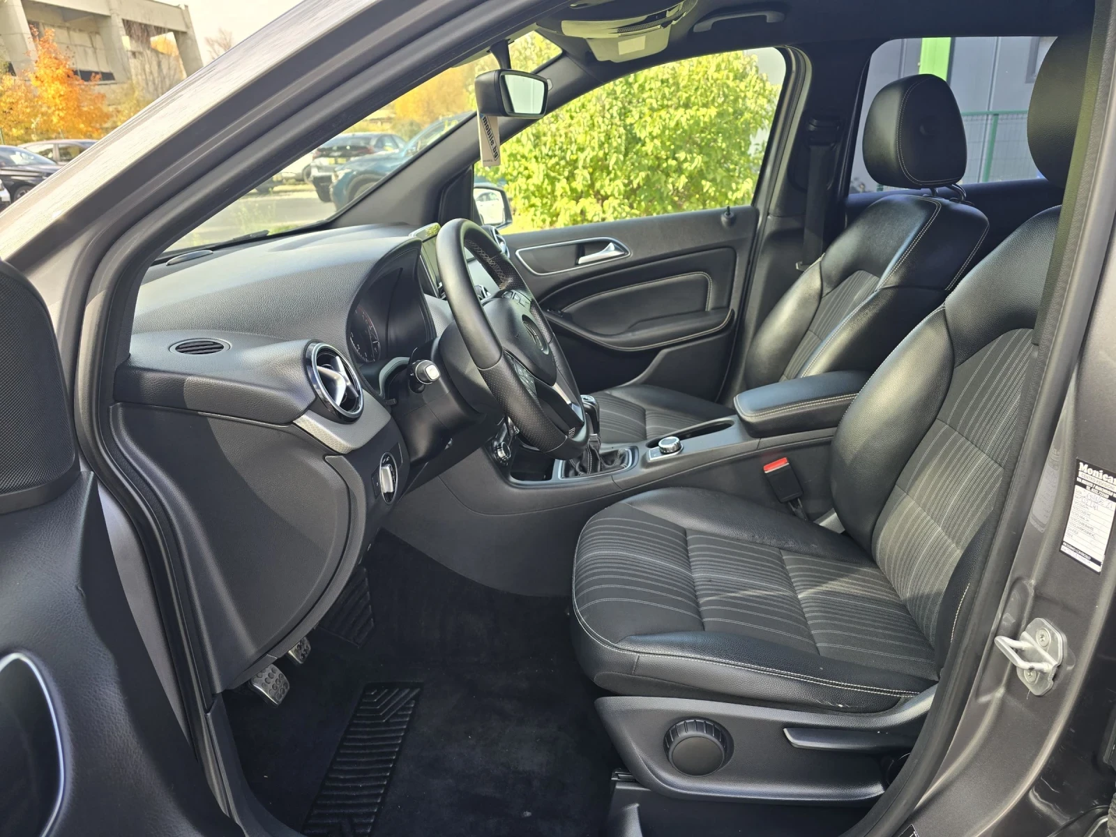 Mercedes-Benz B 180 B180/БЕНЗИН/ЛЕД/КОЖА/КАТО НОВА - изображение 9