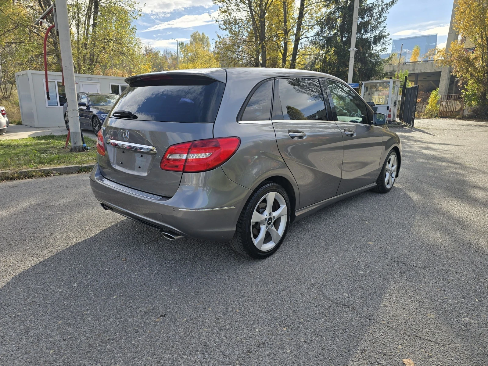 Mercedes-Benz B 180 B180/БЕНЗИН/ЛЕД/КОЖА/КАТО НОВА - изображение 4