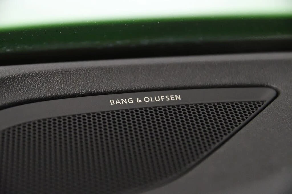 Audi Tt RS* QUATTRO * CARFAX * АвтоКредит * (ЦЕНА ДО БГ) - изображение 10