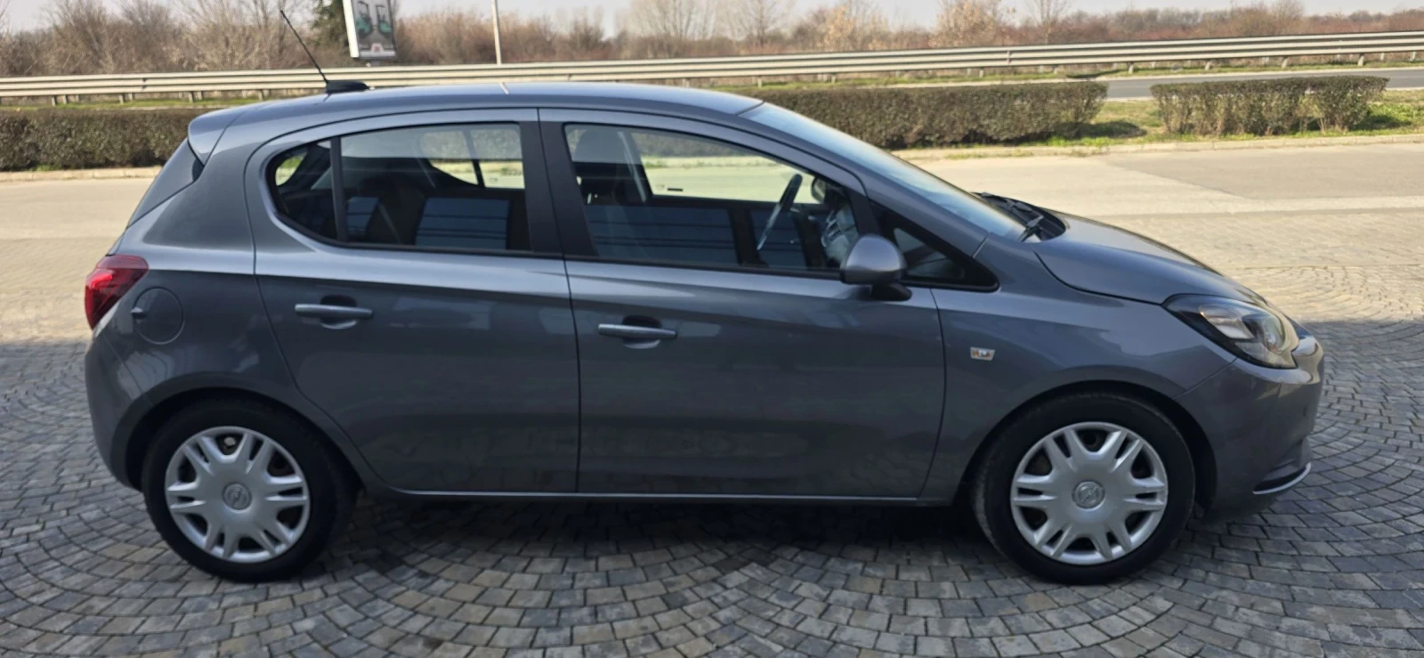 Opel Corsa 1.4i 16V /GPL/ЛИЗИНГ/НАВИ/FULL, снимка 4 - Автомобили и джипове - 53753876