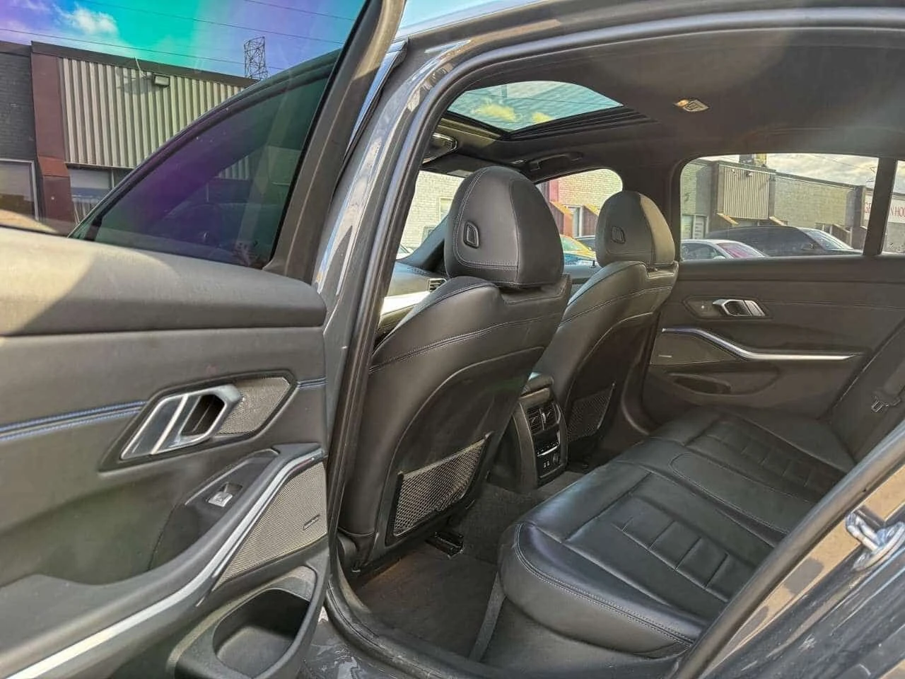 BMW 340 xDrive/ШИБИДАХ/ДИСТРОНИК/360/HARMAN KARDON, снимка 12 - Автомобили и джипове - 54631890