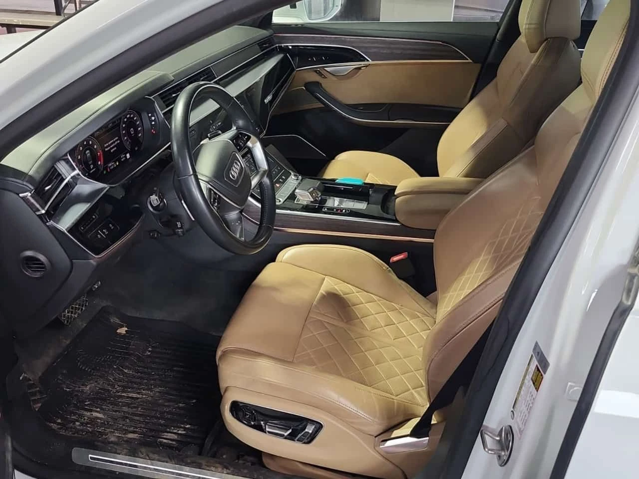 Audi A8 L 60 QUATTRO/МАСАЖИ/ПАНО/ОБДУХ/CARFAX/ФИНАНСИРАНЕ, снимка 7 - Автомобили и джипове - 54635960