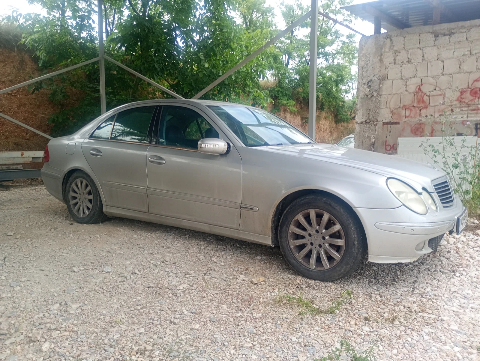 Mercedes-Benz E 280, снимка 3 - Автомобили и джипове - 54751164