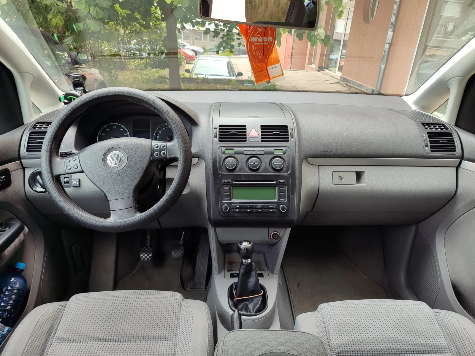 VW Touran, снимка 13 - Автомобили и джипове - 54933827