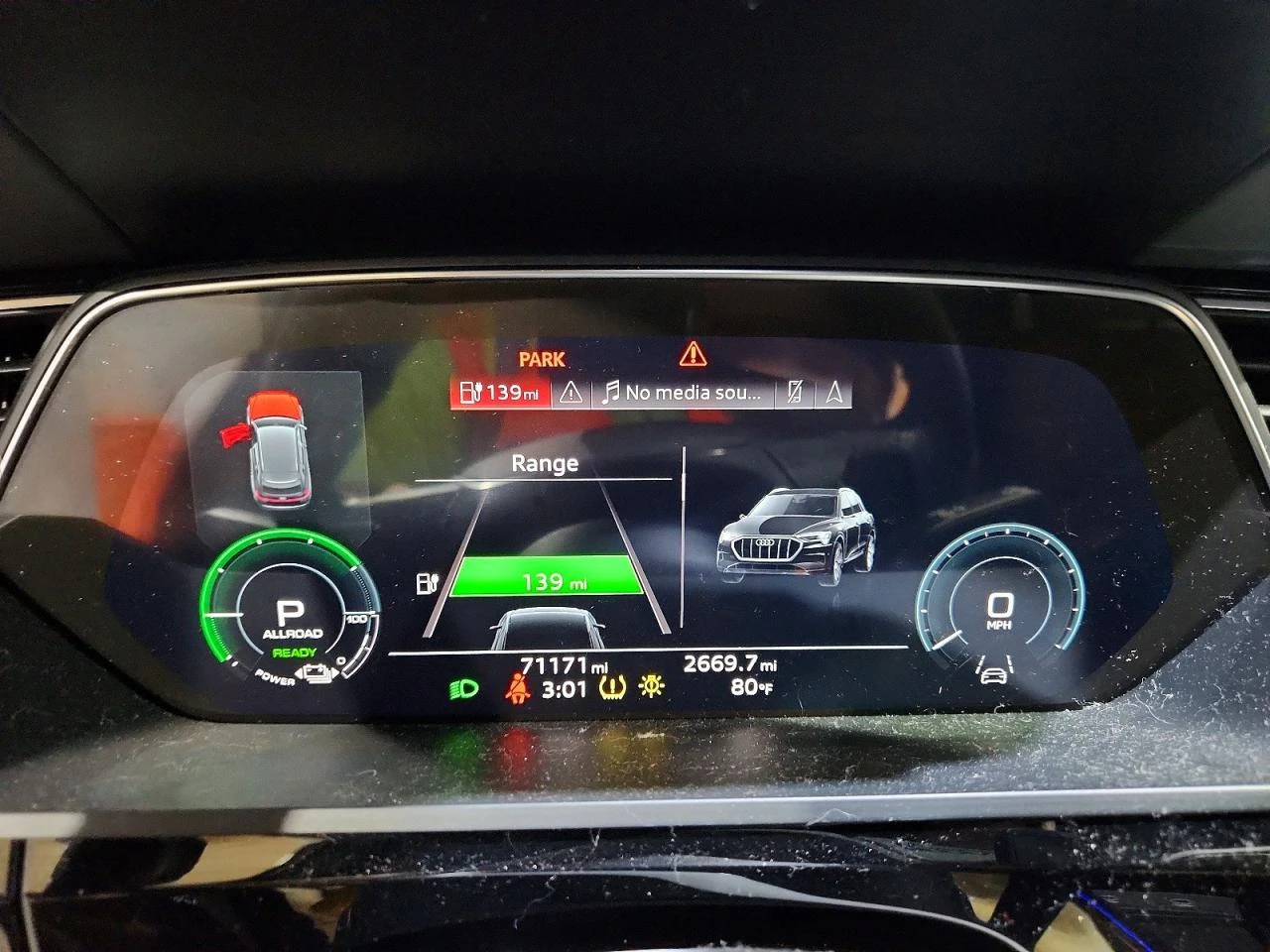 Audi E-Tron Chronos, снимка 9 - Автомобили и джипове - 55004153