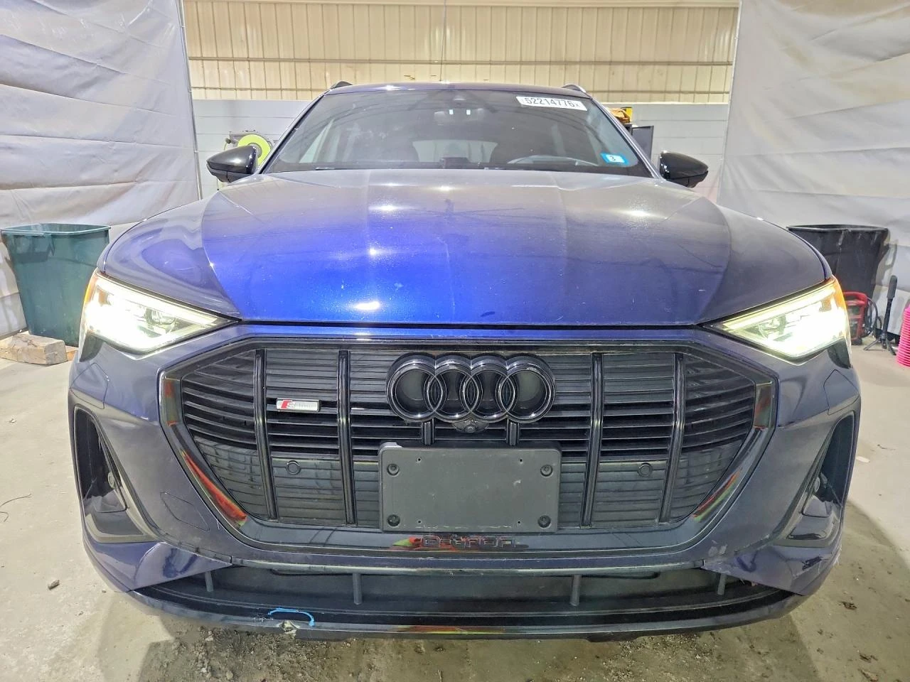 Audi E-Tron Chronos, снимка 5 - Автомобили и джипове - 55004153