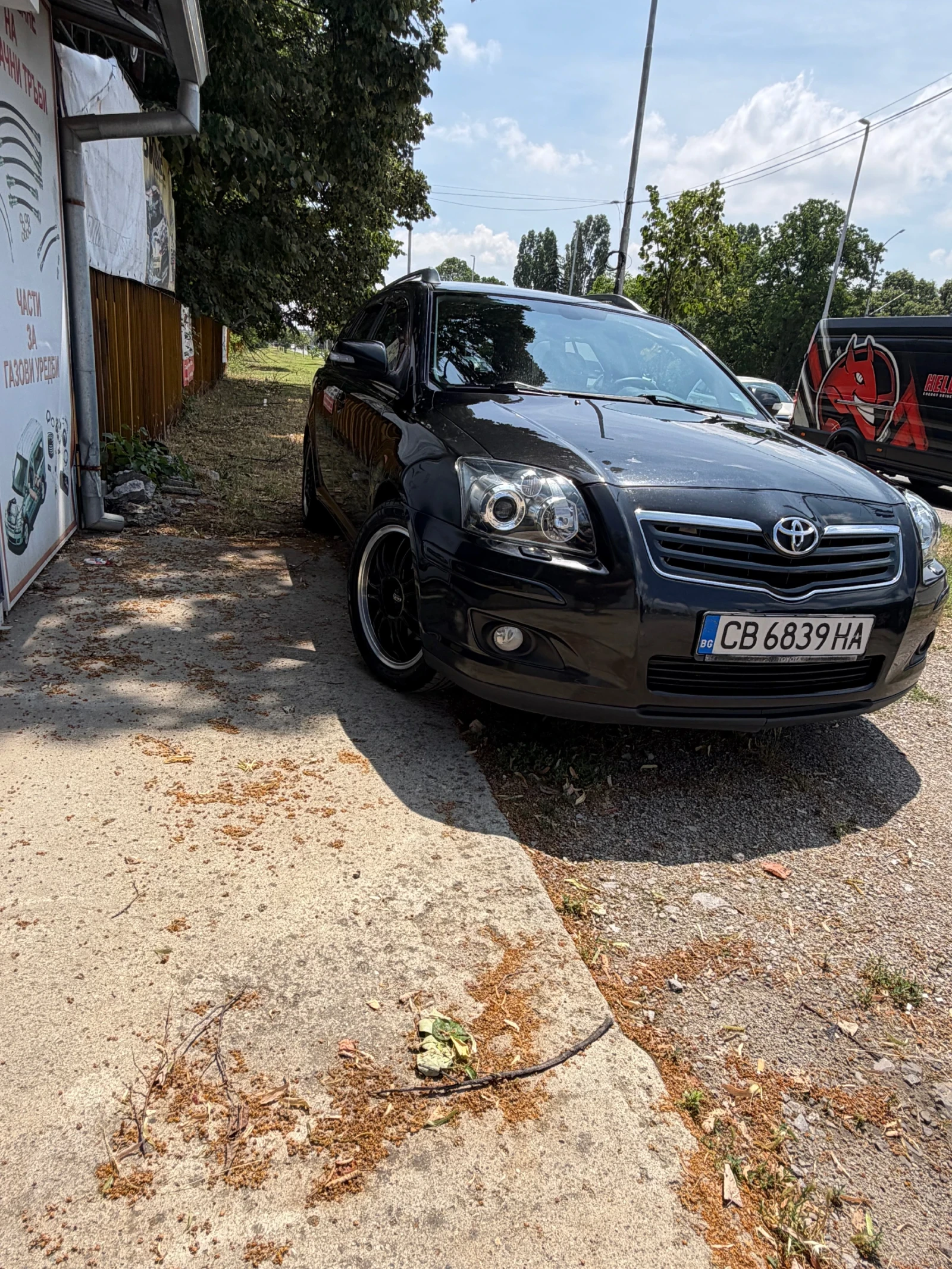 Toyota Avensis 2.4 бензин /газ