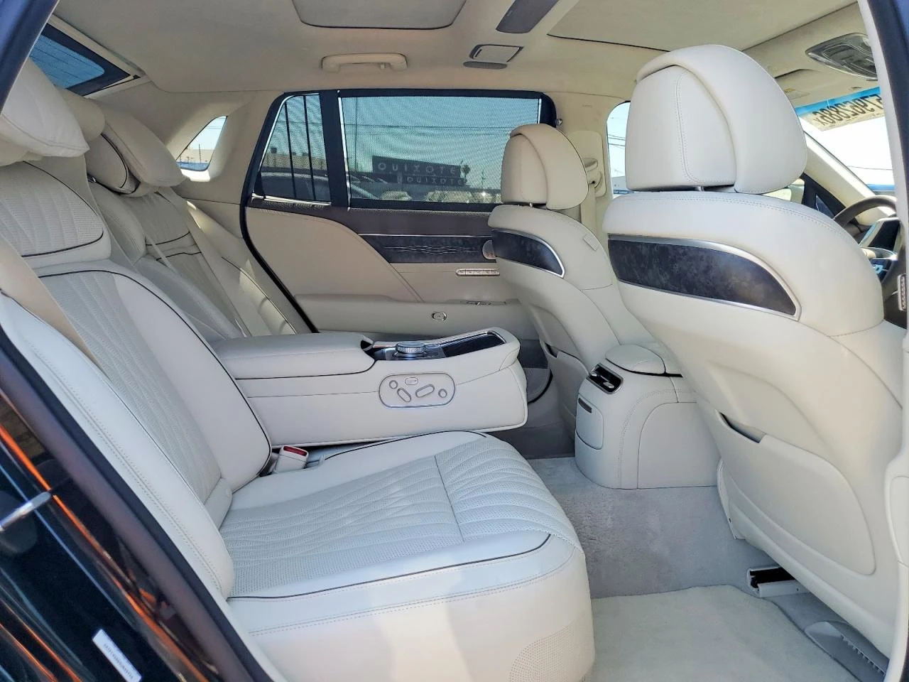Genesis G90 3.5T E-SUPERCHARGER AWD CAM DIGITAL COCKPIT, снимка 10 - Автомобили и джипове - 55282372