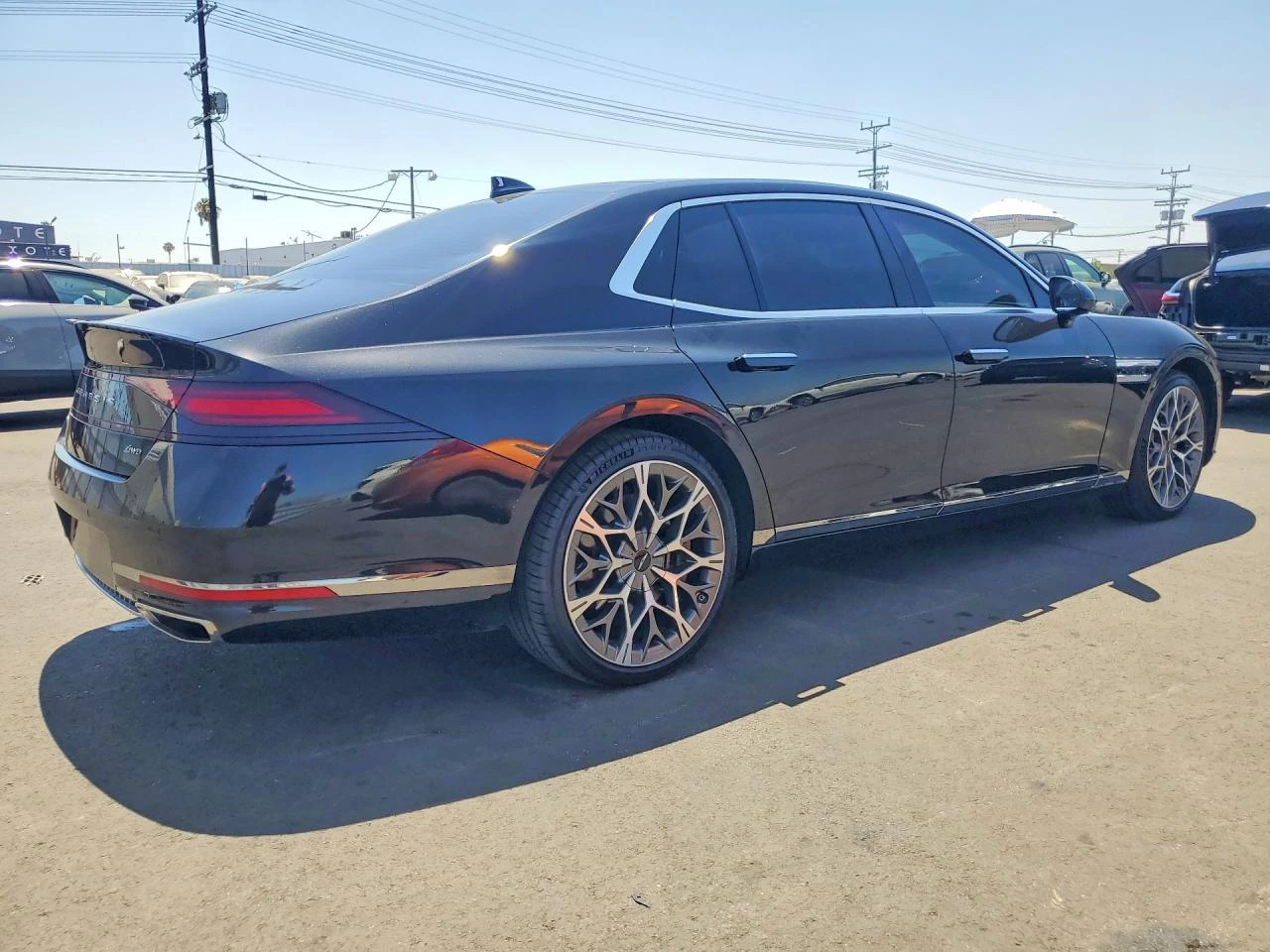 Genesis G90 3.5T E-SUPERCHARGER AWD CAM DIGITAL COCKPIT, снимка 3 - Автомобили и джипове - 55282372