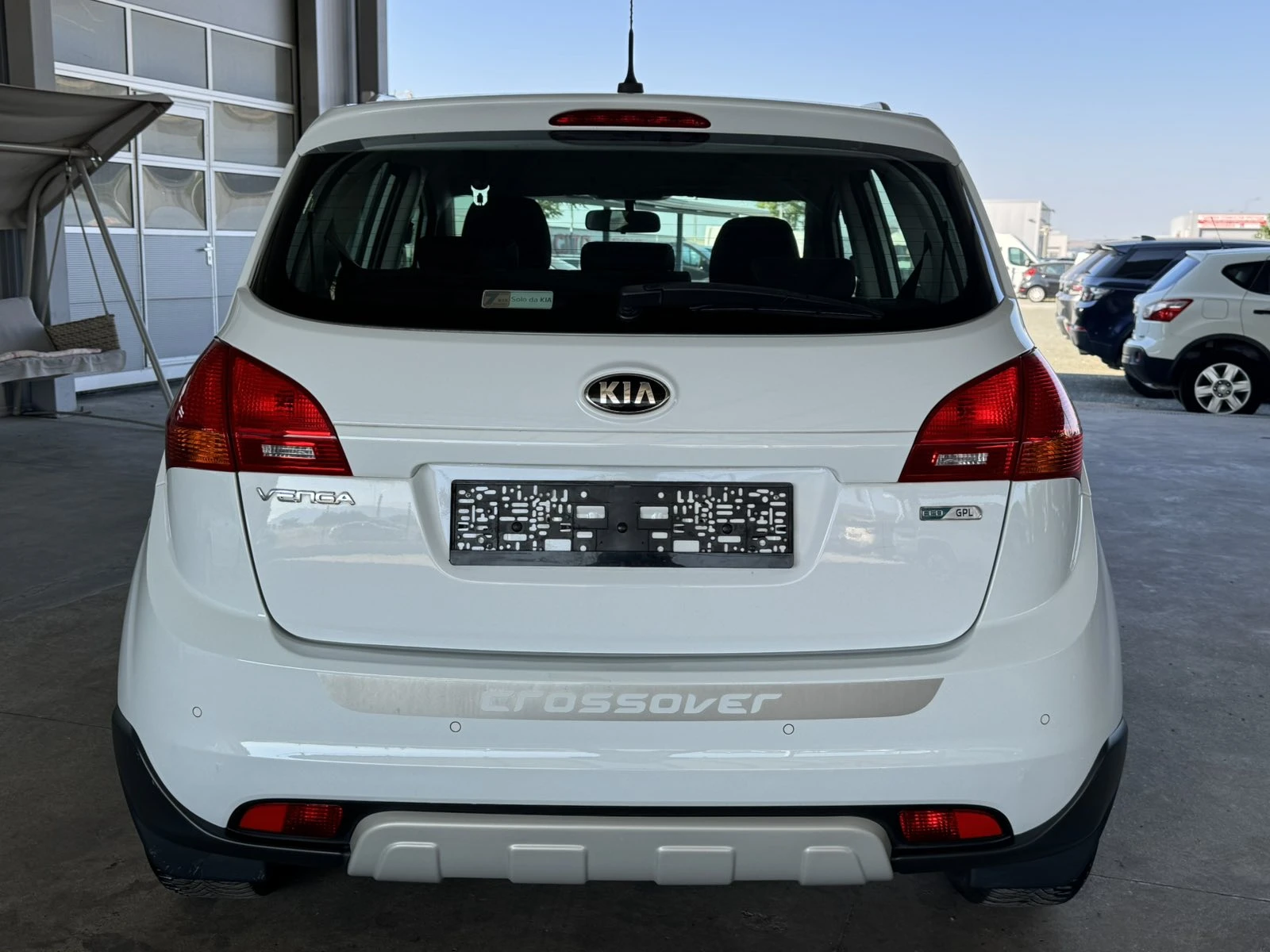 Kia Venga 90ps* GAS* CROSSOVER* KЛИМАТИК* , снимка 4 - Автомобили и джипове - 55610933