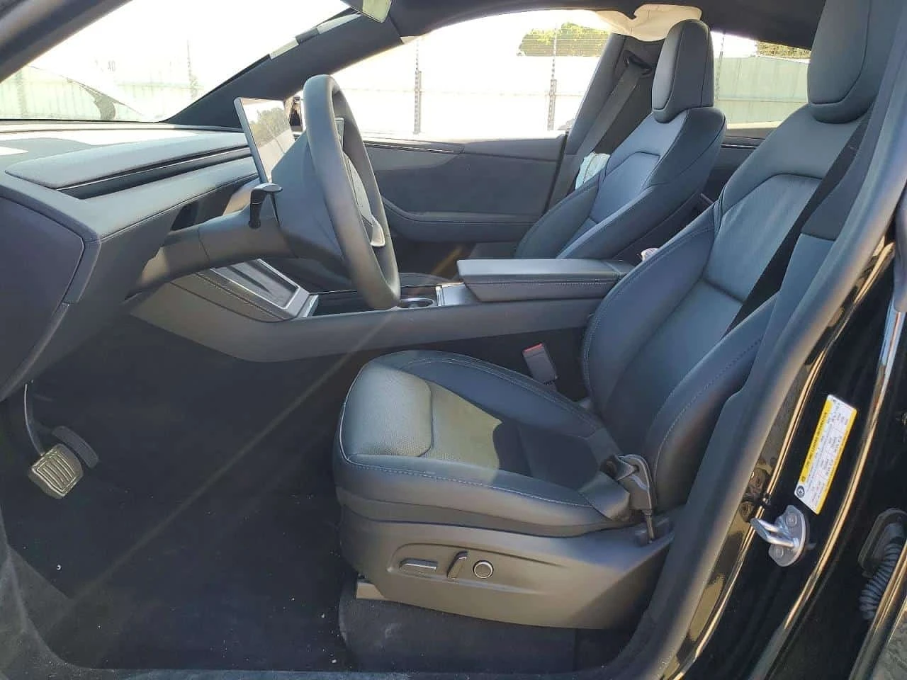 Tesla Model Y Long Range / Carfax / Застраховател , снимка 7 - Автомобили и джипове - 56168939