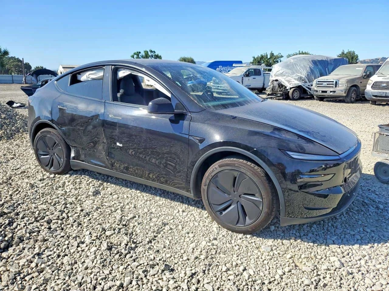 Tesla Model Y Long Range / Carfax / Застраховател , снимка 4 - Автомобили и джипове - 56168939