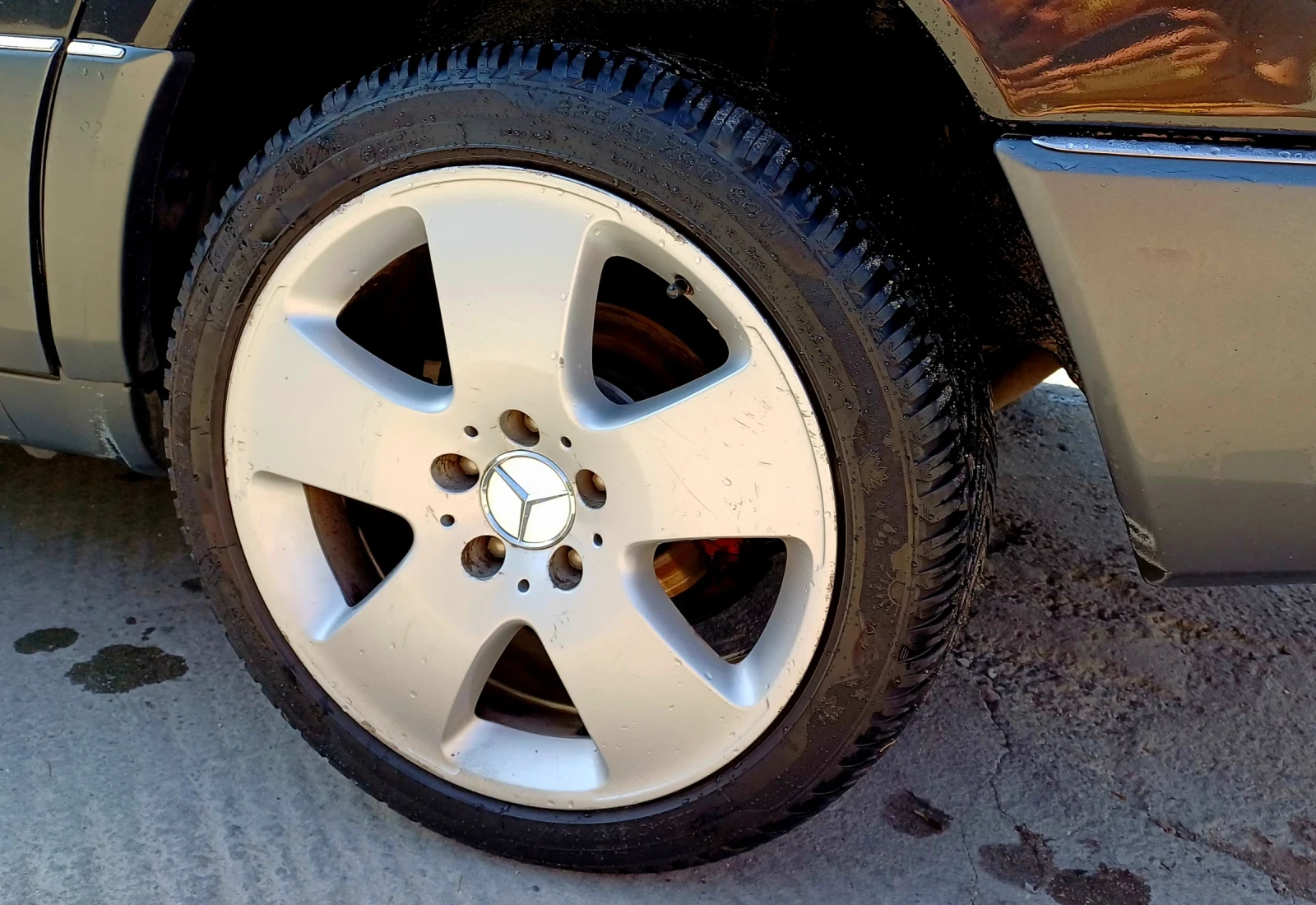 Mercedes-Benz 124 200E Отличен! , снимка 8 - Автомобили и джипове - 56468035