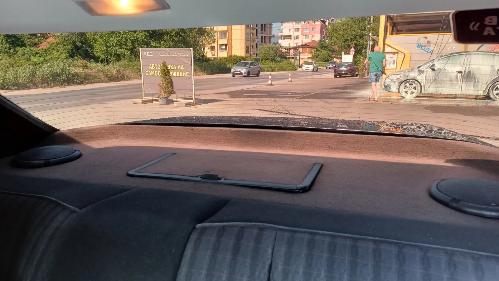 Mercedes-Benz 124 200E Отличен! , снимка 15 - Автомобили и джипове - 56468035
