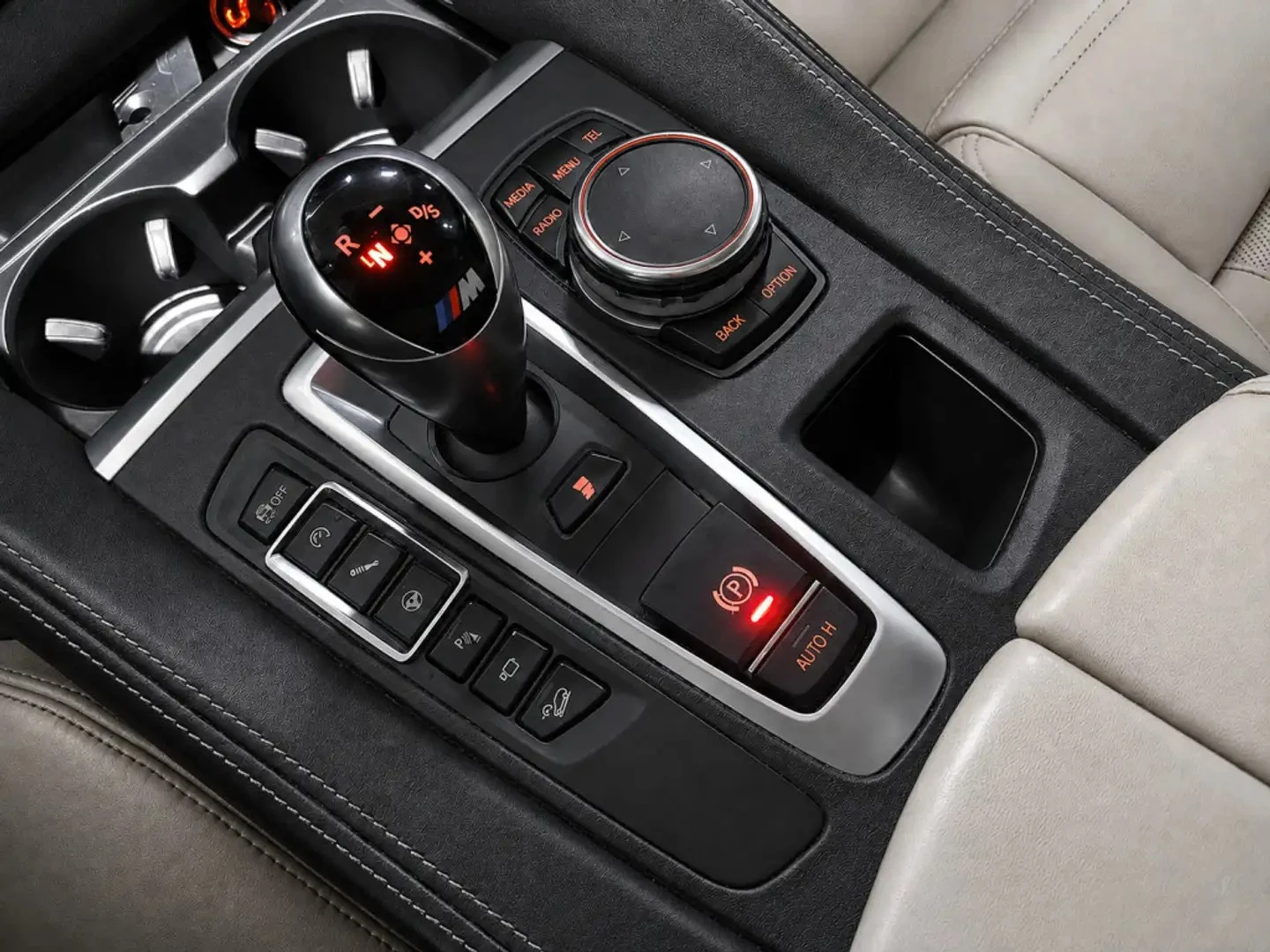 BMW X5M PERFORMANCE* HUD* HARMAN* CARBON* �����* ������ �� | Mobile.bg � ����������� 13
