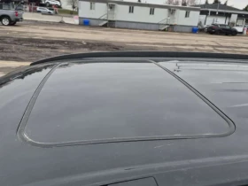 Toyota Rav4  HYBRID XSE / DISTRONIC / CAMERA / JBL / CARFAX , снимка 7