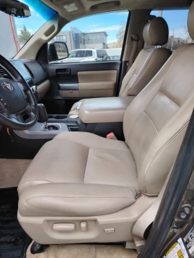 Toyota Sequoia, снимка 16 - Автомобили и джипове - 53689846