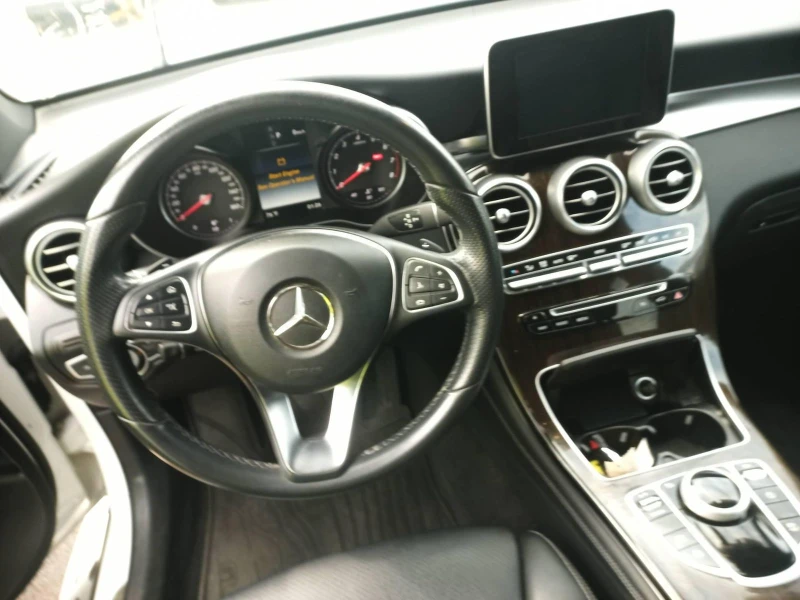 Mercedes-Benz GLC 300 4MATIC, снимка 11 - Автомобили и джипове - 47618555