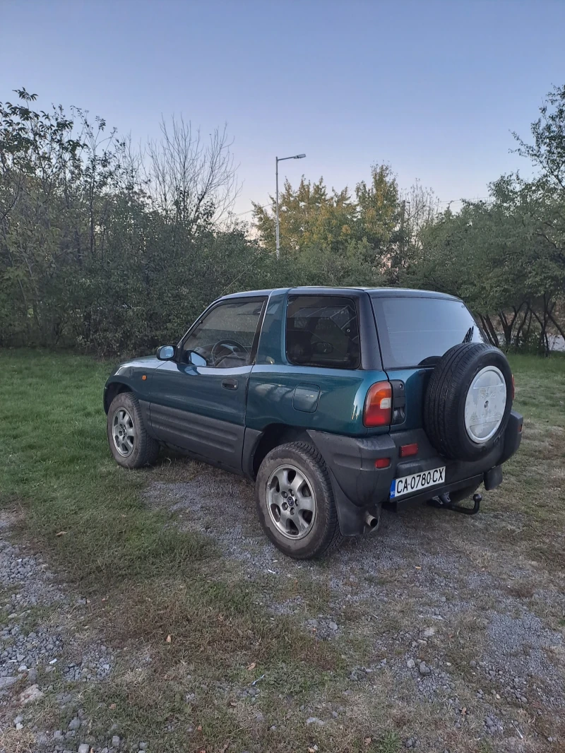 Toyota Rav4, снимка 6 - Автомобили и джипове - 47669191