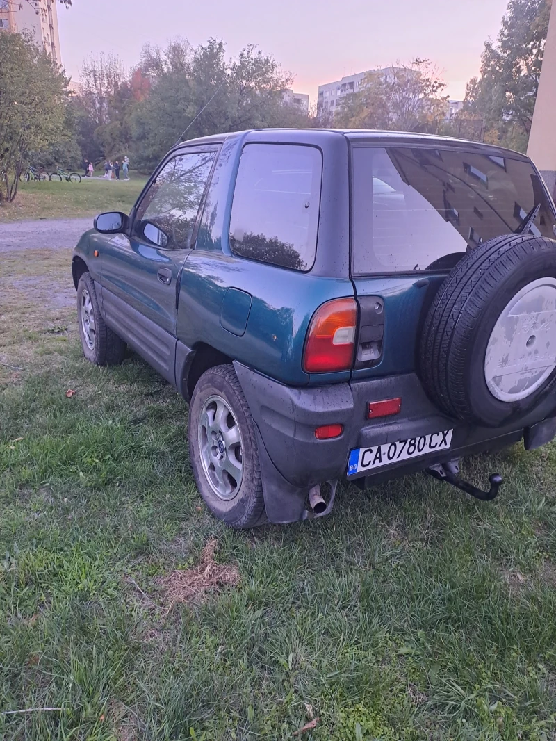 Toyota Rav4, снимка 4 - Автомобили и джипове - 47669191