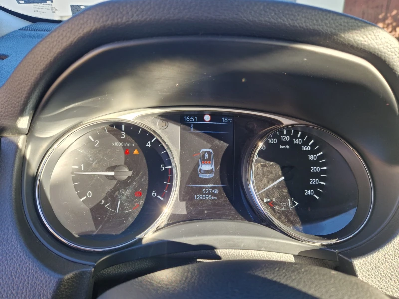 Nissan X-trail, снимка 13 - Автомобили и джипове - 47714777