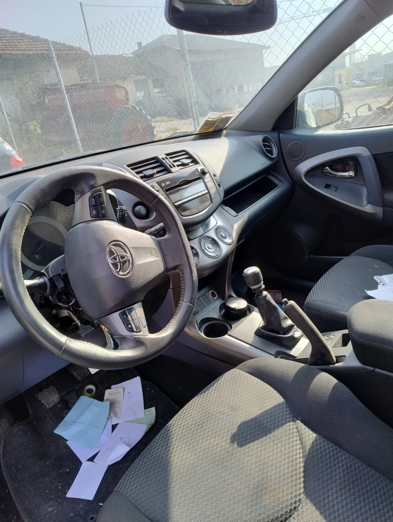 Toyota Rav4 facelift 2.2 d4d, снимка 4 - Автомобили и джипове - 47841109