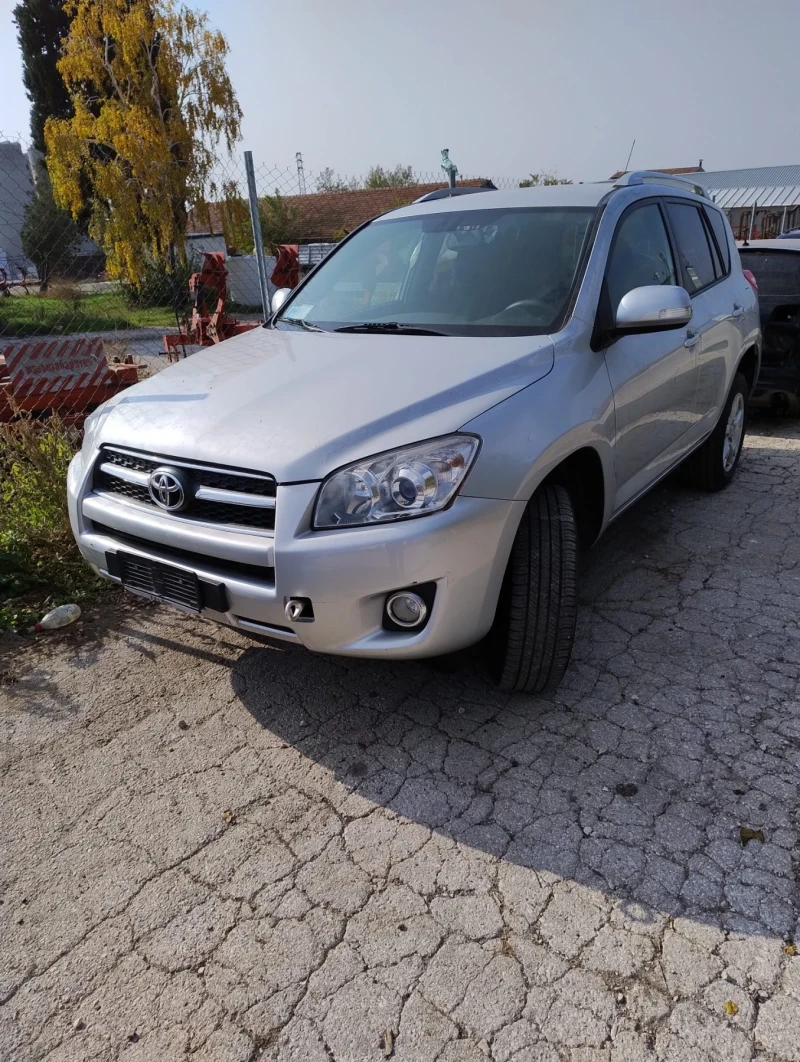 Toyota Rav4 facelift 2.2 d4d, снимка 1 - Автомобили и джипове - 47841109