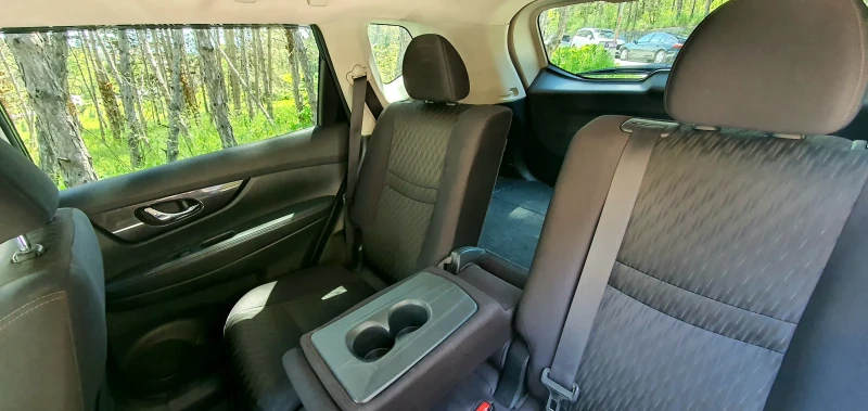 Nissan Rogue, снимка 10 - Автомобили и джипове - 52576148