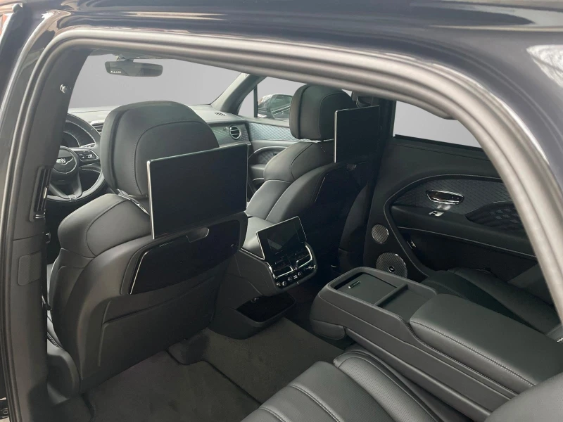 Bentley Bentayga V8 EWB MULLINER BLACKLINE NAIM TV PANO, снимка 14 - Автомобили и джипове - 51725364