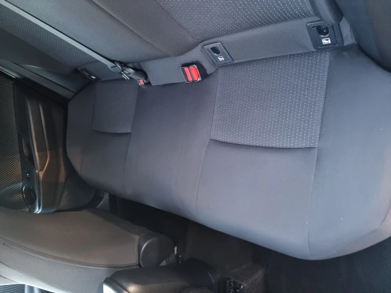 Toyota C-HR 1, 8 hibrid, снимка 14 - Автомобили и джипове - 52171808