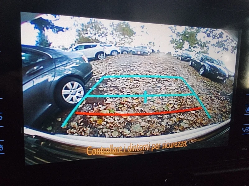 Toyota C-HR 1, 8 hibrid, снимка 11 - Автомобили и джипове - 52171808