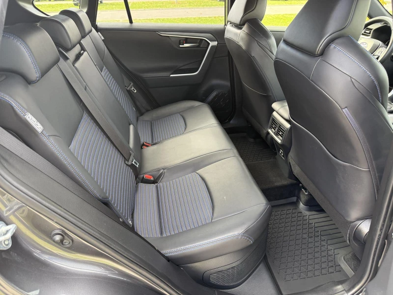 Toyota Rav4 Hybrid AWD Luxury , снимка 16 - Автомобили и джипове - 52192121