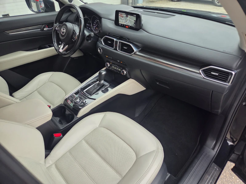 Mazda CX-5 2.2d/Exclusive/4x4/Distronic/HEAD-UP/BOSE/Navi/Кам, снимка 14 - Автомобили и джипове - 53361736