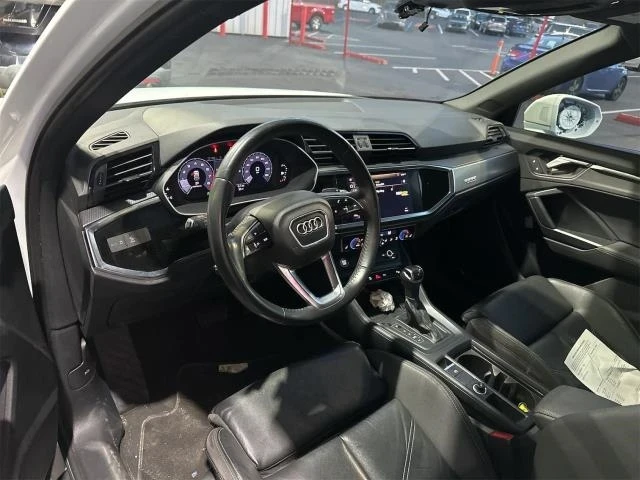 Audi Q3, снимка 6 - Автомобили и джипове - 49430603