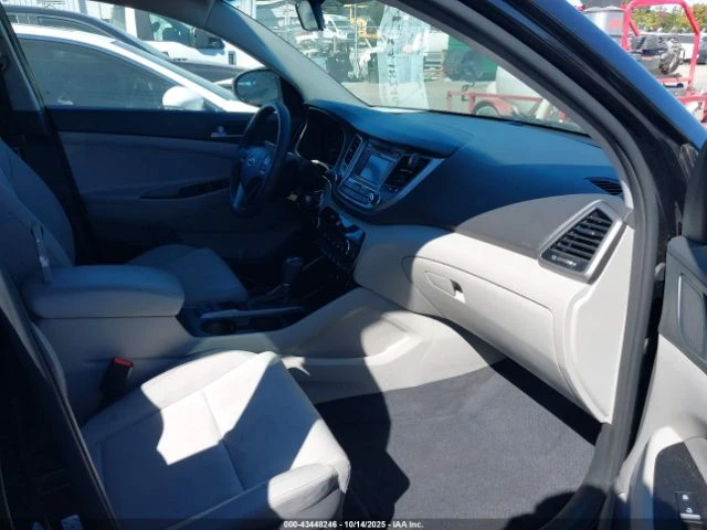 Hyundai Tucson SEL AWD, снимка 12 - Автомобили и джипове - 52848203