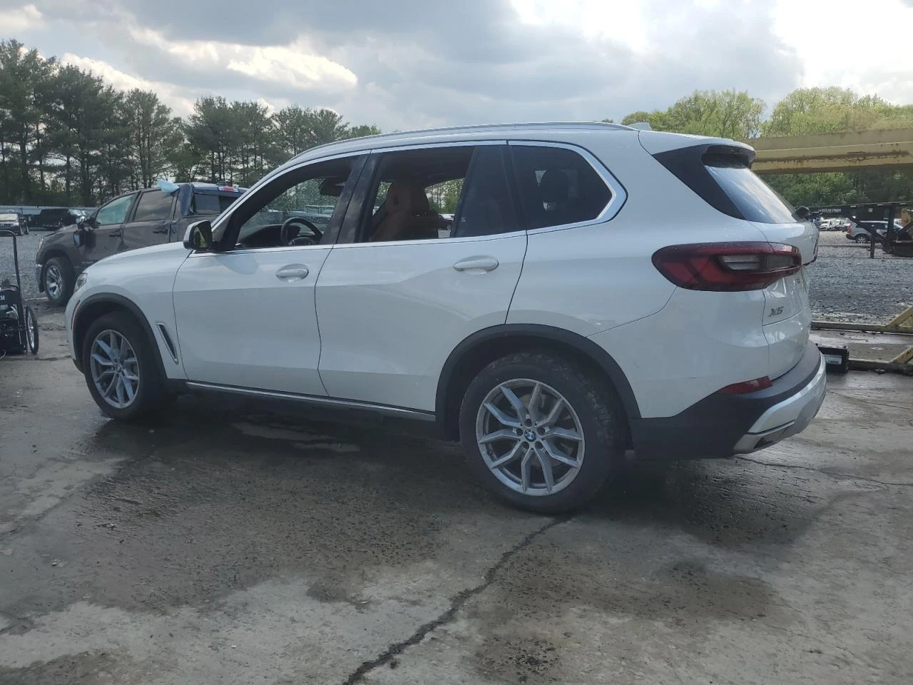 BMW X5 XDRIVE35I - изображение 2