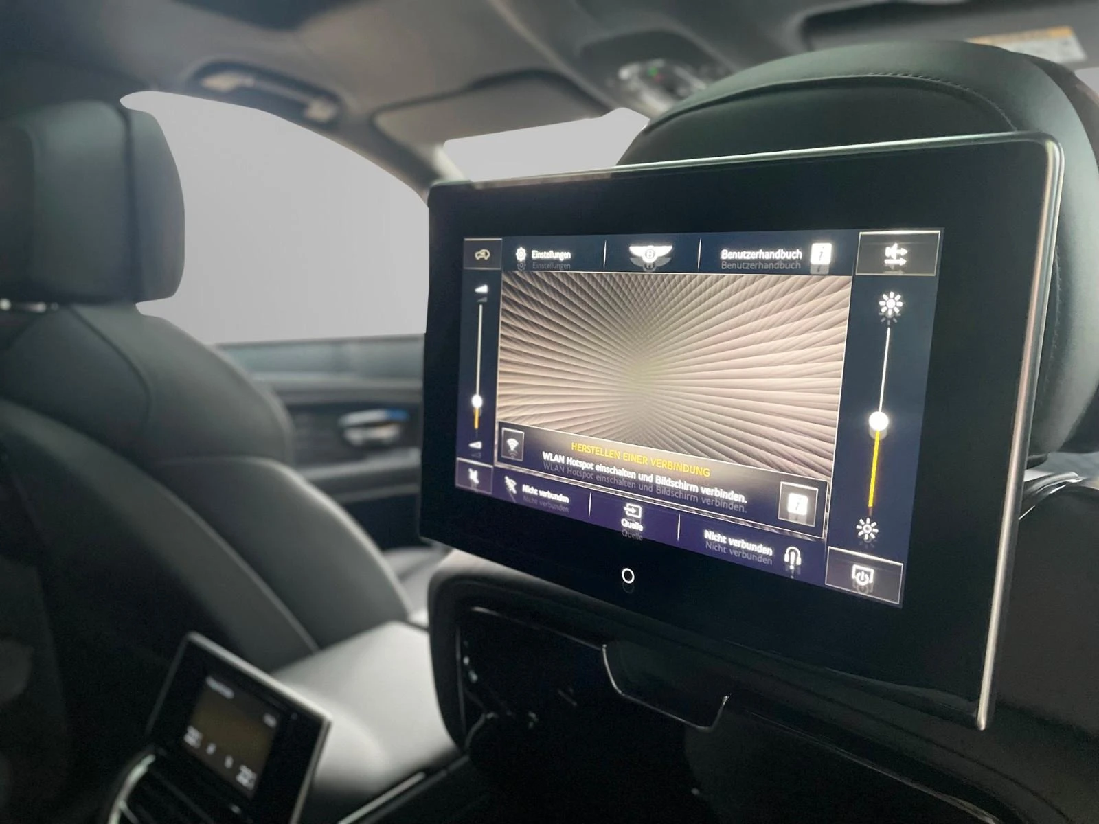 Bentley Bentayga V8 EWB MULLINER BLACKLINE NAIM TV PANO | Mobile.bg   17