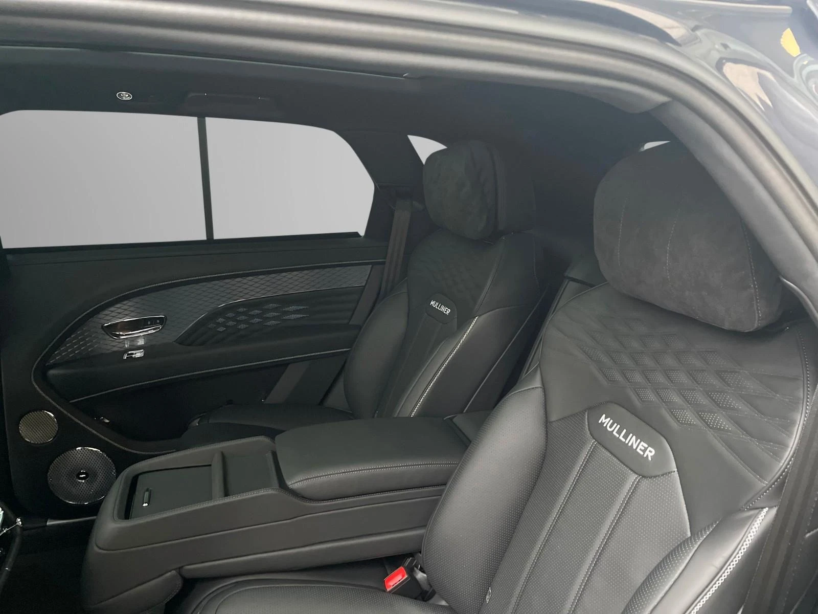 Bentley Bentayga V8 EWB MULLINER BLACKLINE NAIM TV PANO | Mobile.bg   13