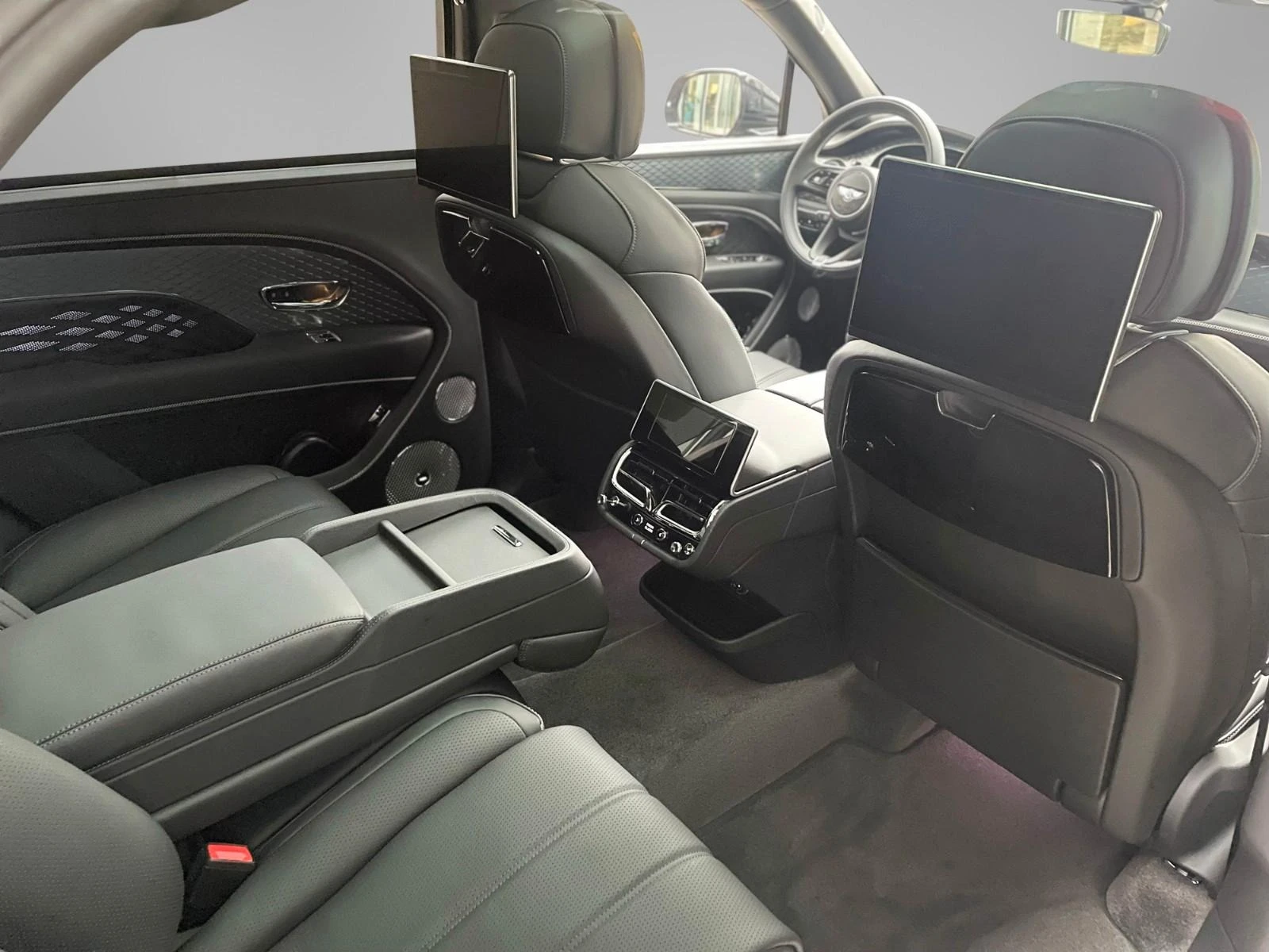 Bentley Bentayga V8 EWB MULLINER BLACKLINE NAIM TV PANO | Mobile.bg   16